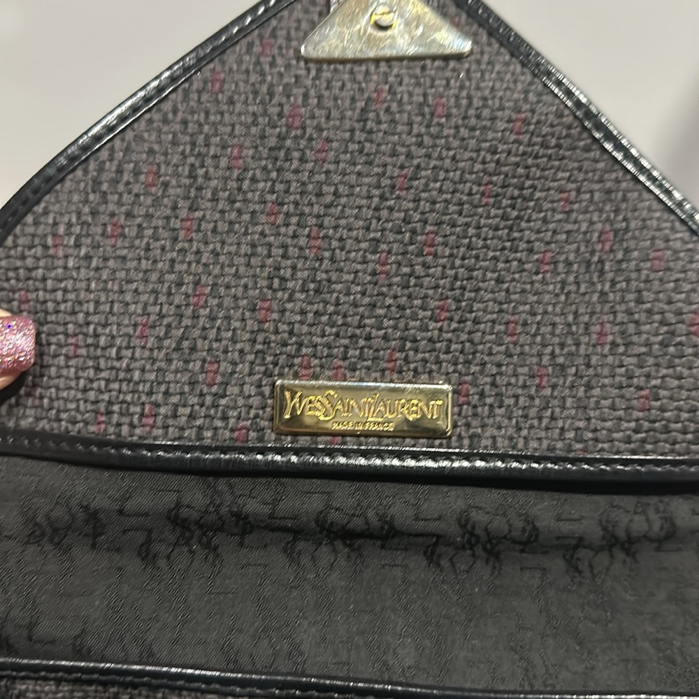 YSL crossbody.  Excellent used condition! - Picture 13 of 17